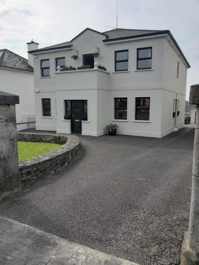 Strokestown Townhouse Apartments Exterior photo